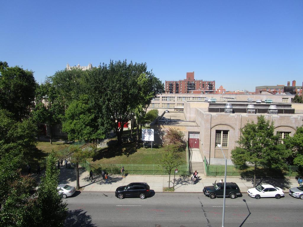 Flushing Ymca Vandrarhem New York Exteriör bild
