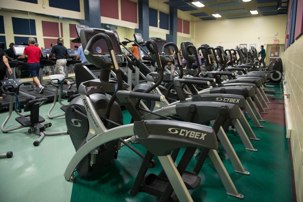 Flushing Ymca Vandrarhem New York Exteriör bild
