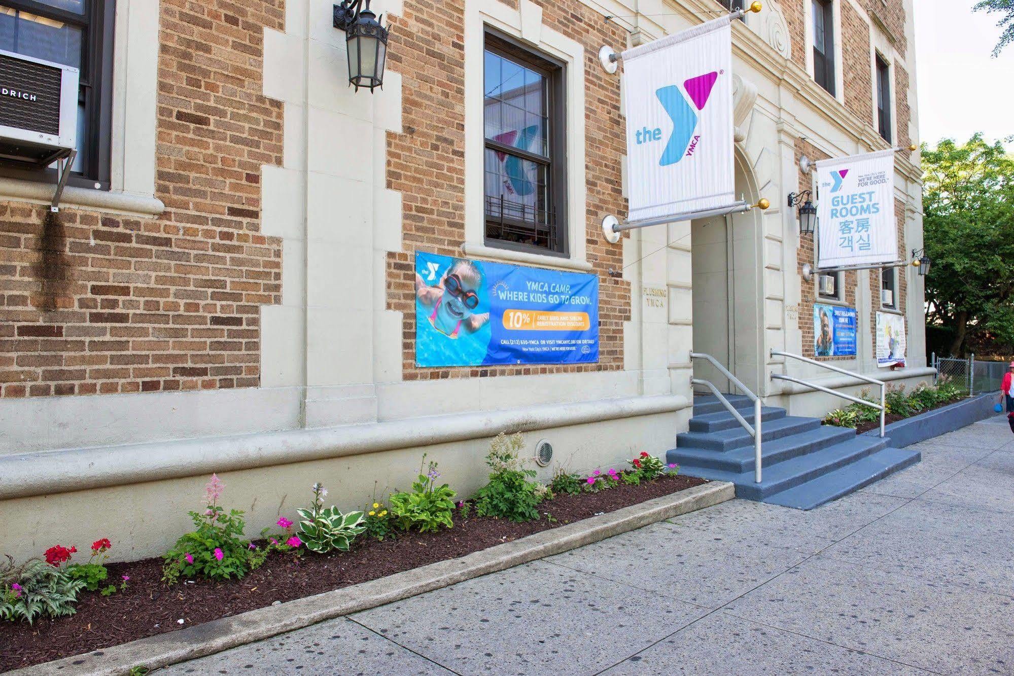 Flushing Ymca Vandrarhem New York Exteriör bild